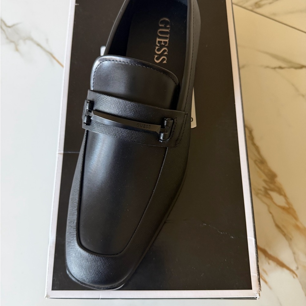 GUESS Men's Elegant Black Slip-On Loafers
